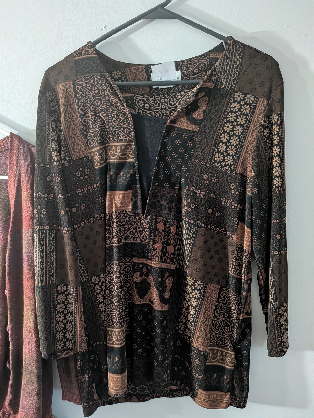 Jaclyn Smith Black & Brown Patchwork V-Neck Tunic